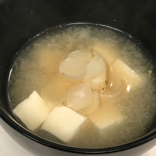 ゆり根と豆腐の味噌汁